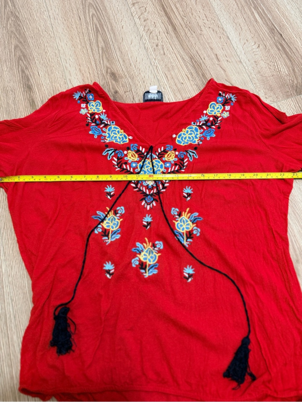 Red Embroidered Boho Peasant Blouse Women's XL Bell Sleeve Tassel Floral - Picture 5 of 6